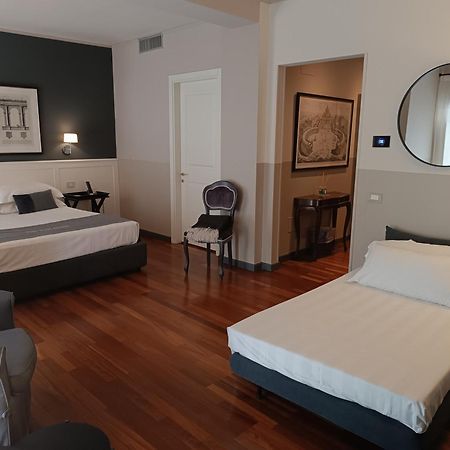 The Tuscanian Hotel Лука Екстериор снимка
