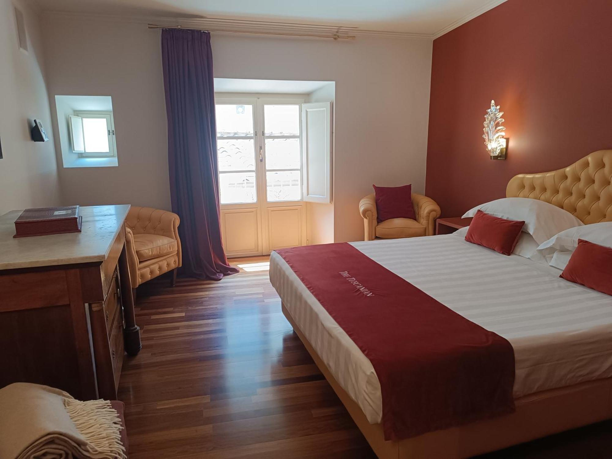The Tuscanian Hotel Лука Екстериор снимка