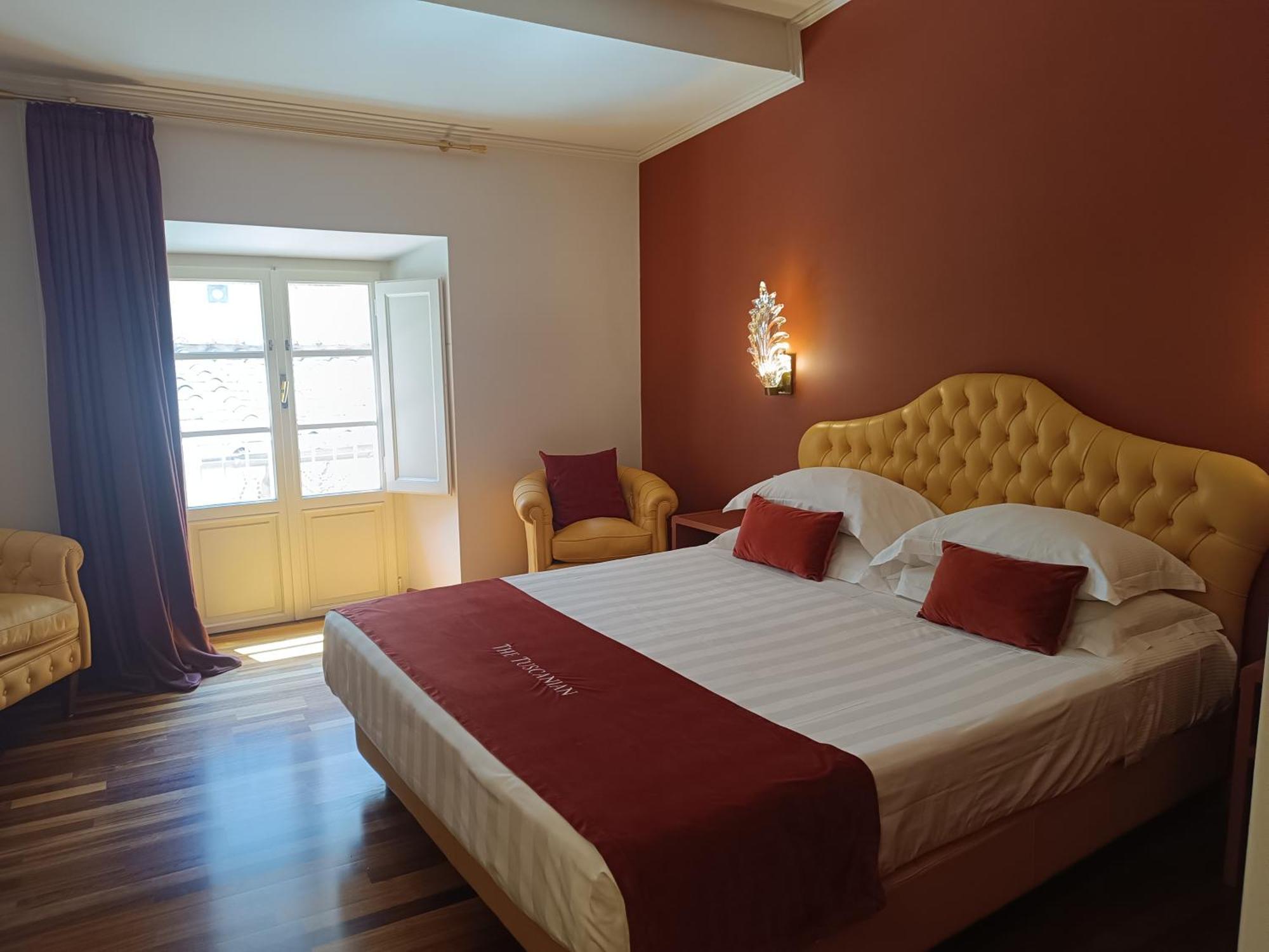 The Tuscanian Hotel Лука Екстериор снимка