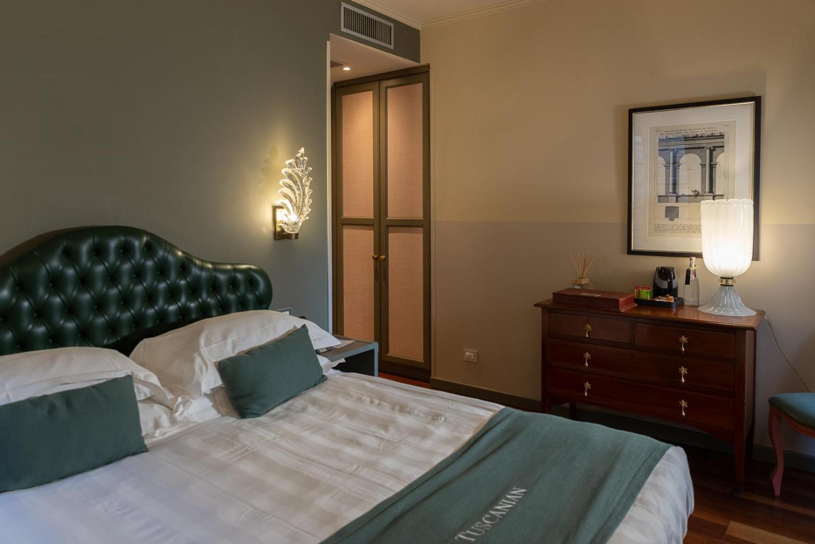 The Tuscanian Hotel Лука Екстериор снимка